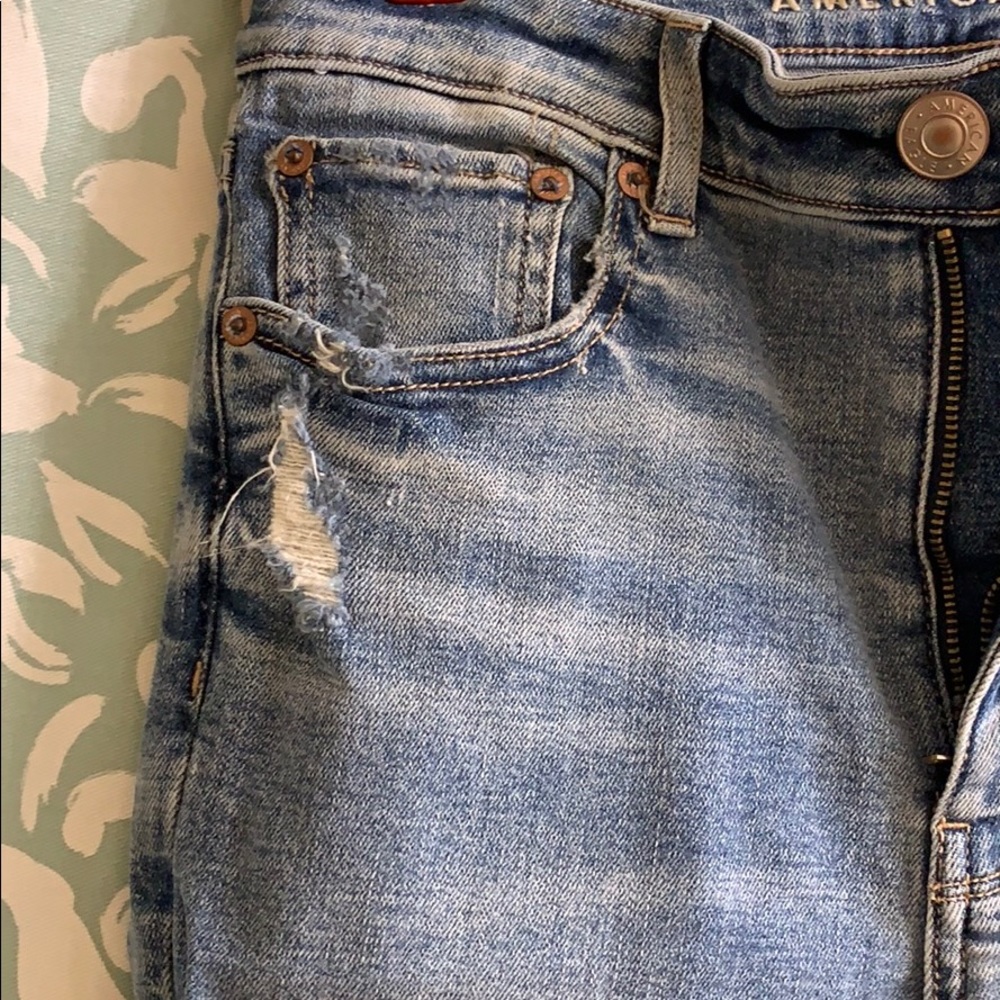 American Eagle Ripped Jeggings - Picture 3 of 3